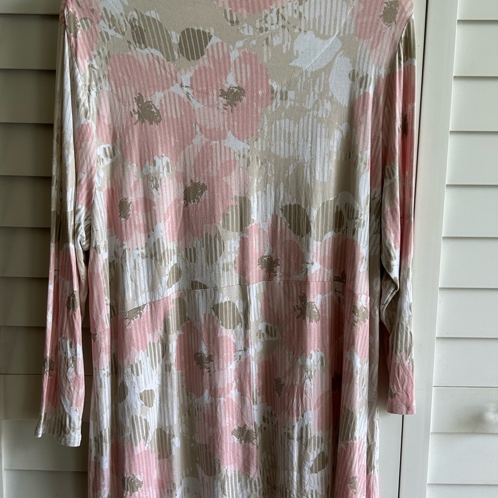 Women’s Ruby Rd. Top - Picture 4 of 5